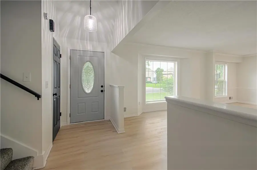 10407 Long Street, Overland Park, KS 66215 - #3