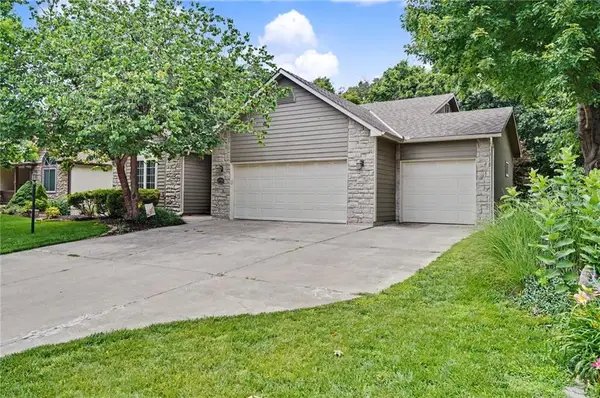 3238 Huntington Road, Lawrence, KS 66049