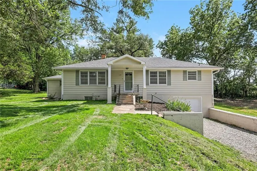 339 W Oak Street, Trimble, MO 64492 - #3