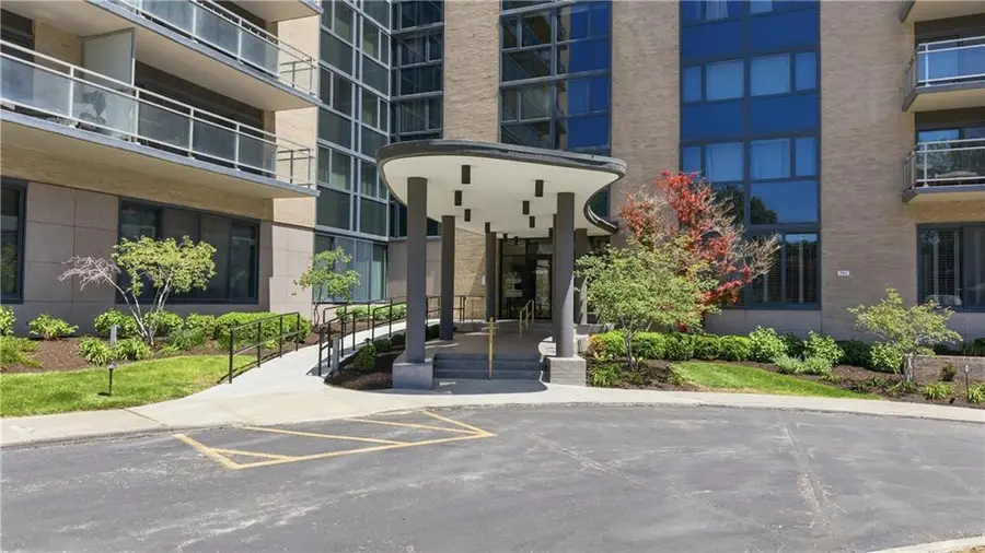 4545 Wornall Road #609, Kansas City, MO 64111 - #3