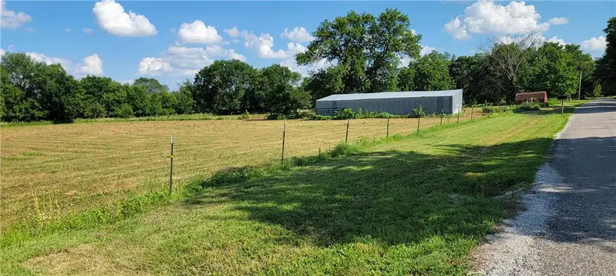 801 S Mckinley Street, La Harpe, KS 66751 - #3