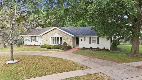 7206 W 101st Terrace, Overland Park, KS 66212