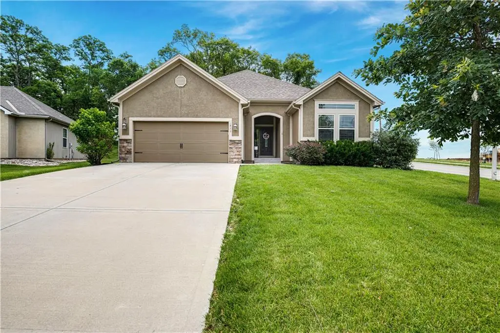 9211 N Belton Court, Kansas City, MO 64154 - #1