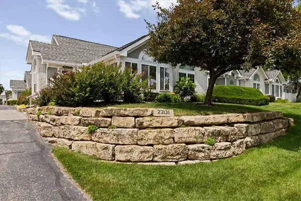 23131 W 71st Terrace, Shawnee, KS 66227