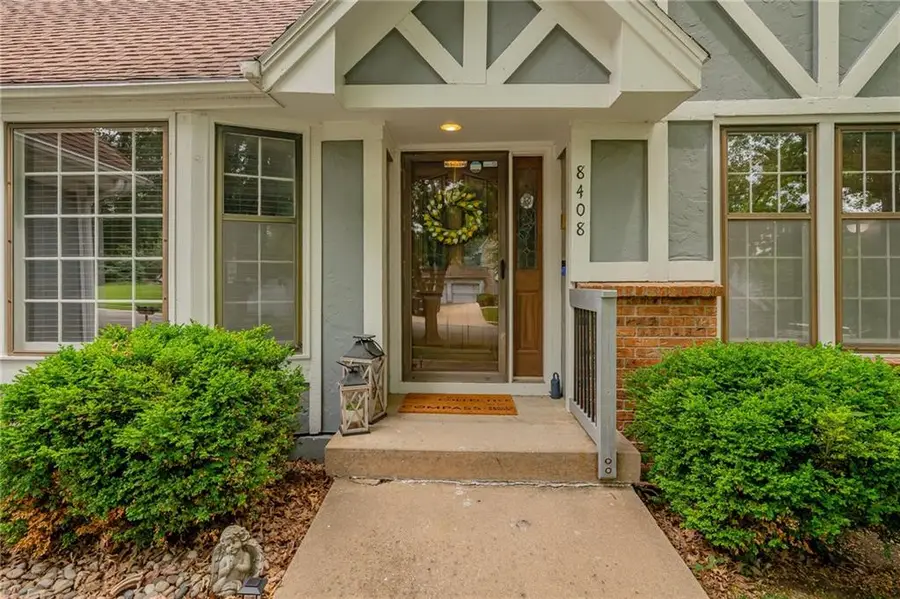 8408 W 115th Street, Overland Park, KS 66210 - #3