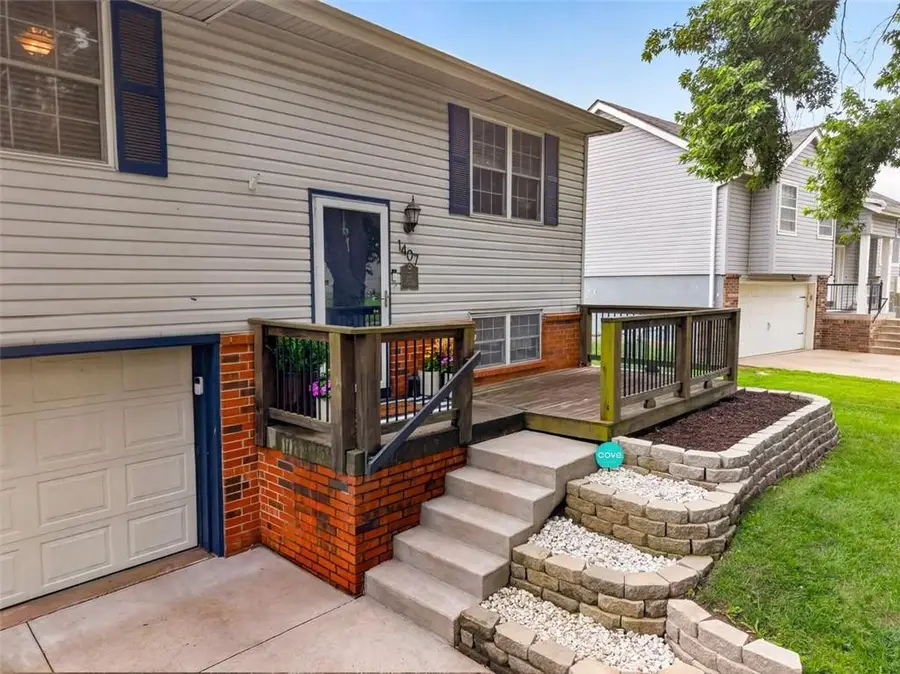 1407 N Hanover Avenue, Independence, MO 64056 - #3