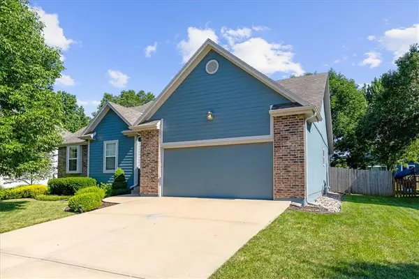 18173 W 157th Street, Olathe, KS 66062