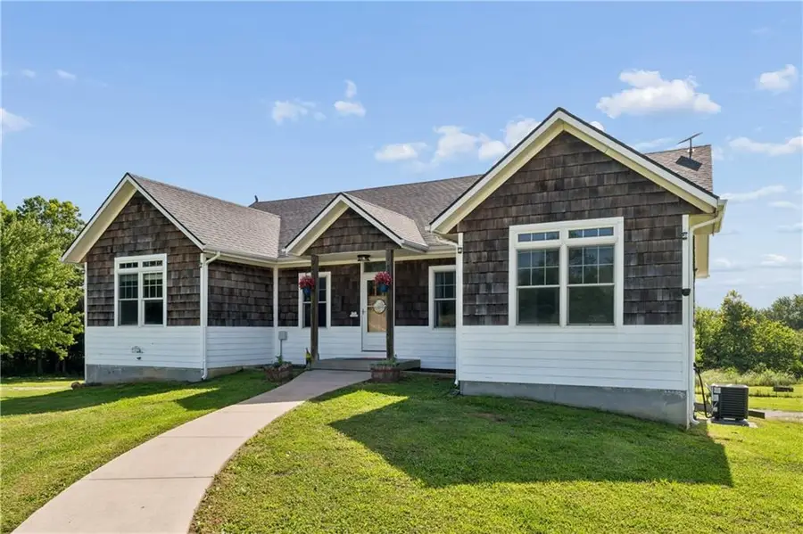 657 SW 701 Road, Centerview, MO 64019 - #3