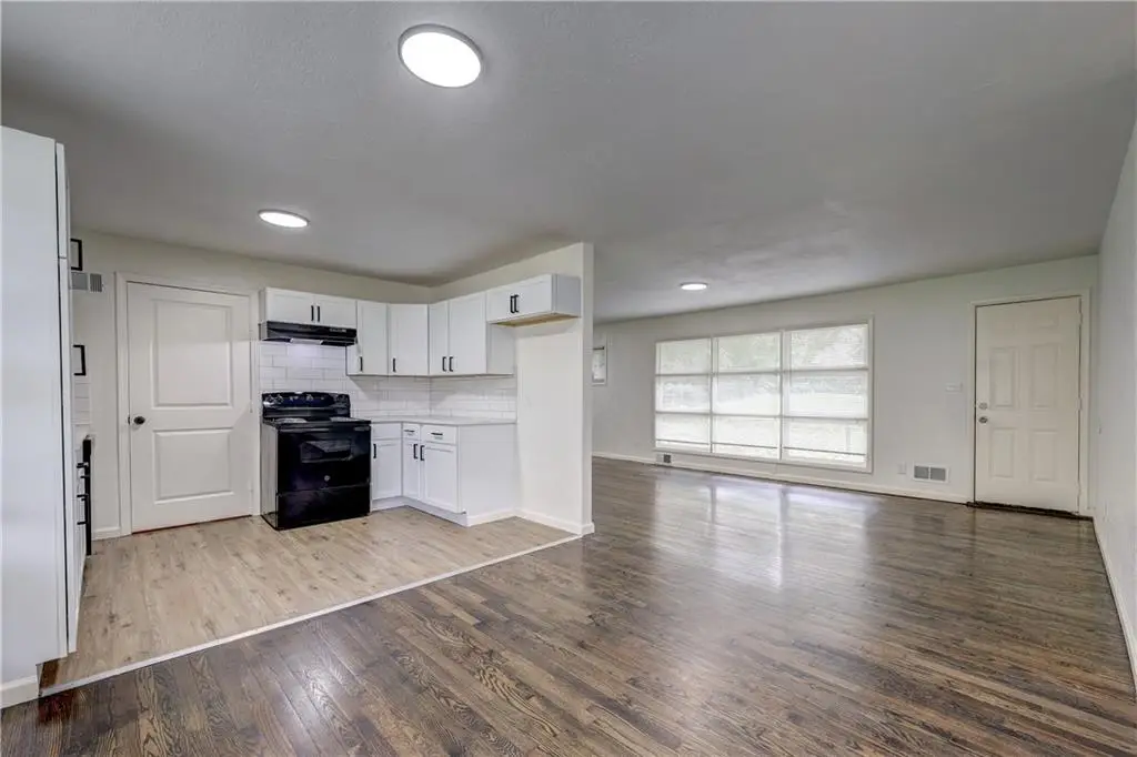 7800 E 108th Street, Kansas City, MO 64134 - #1