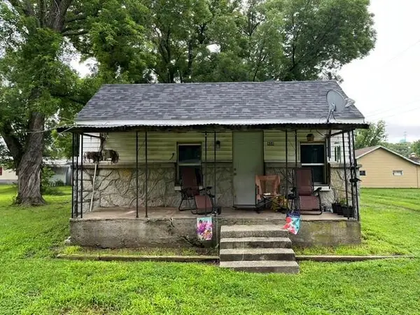 408 Peoria Street, Seneca, MO 64865