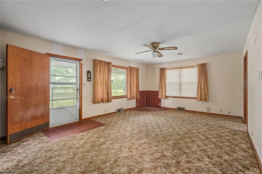 21455 S Moonlight Road, Gardner, KS 66030 - #3