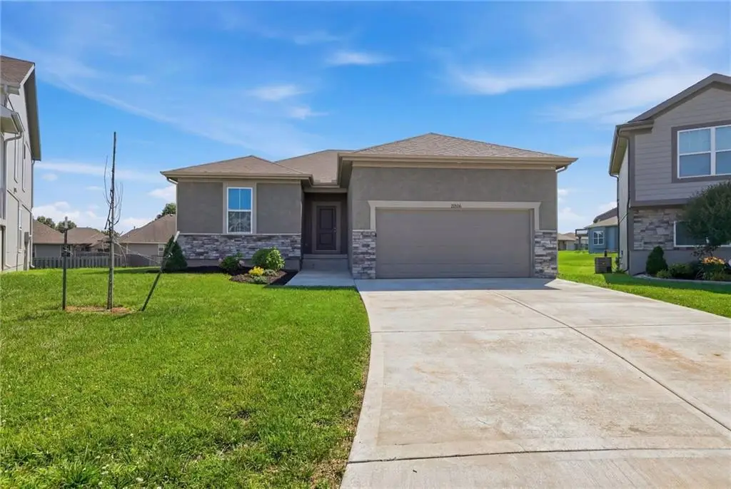 21806 Massa Circle, Peculiar, MO 64078 - #1