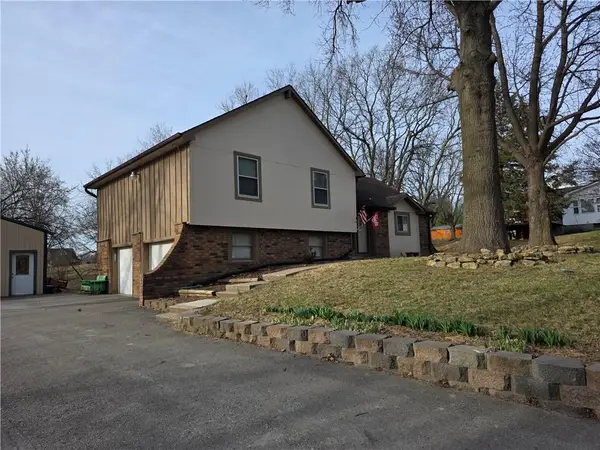 1818 Hilltop Drive, Country Club, MO 64505