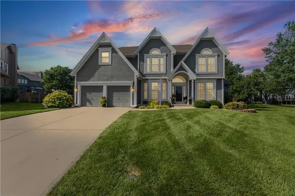 13001 Hemlock Street, Overland Park, KS 66213
