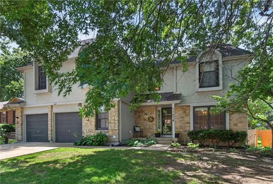11434 Grant Drive, Overland Park, KS 66210 - #2