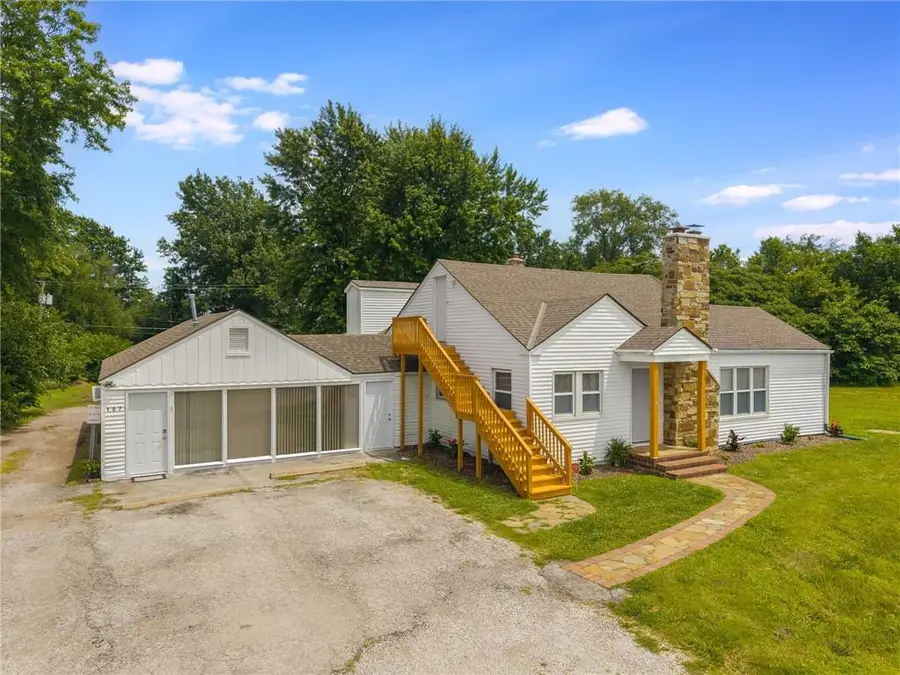 107 N Broadway Street, Oak Grove, MO 64075 - #2