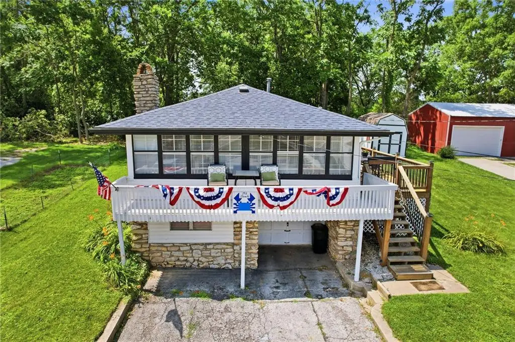 152 Beach Drive, Lake Tapawingo, MO 64015 - #1