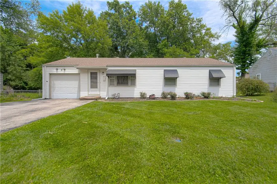 2418 NE Pursell Road, Gladstone, MO 64118 - #2