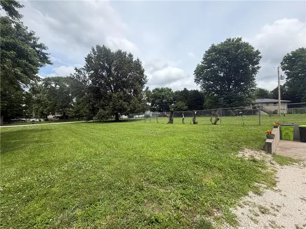 16009 Eastern Avenue, Belton, MO 64012