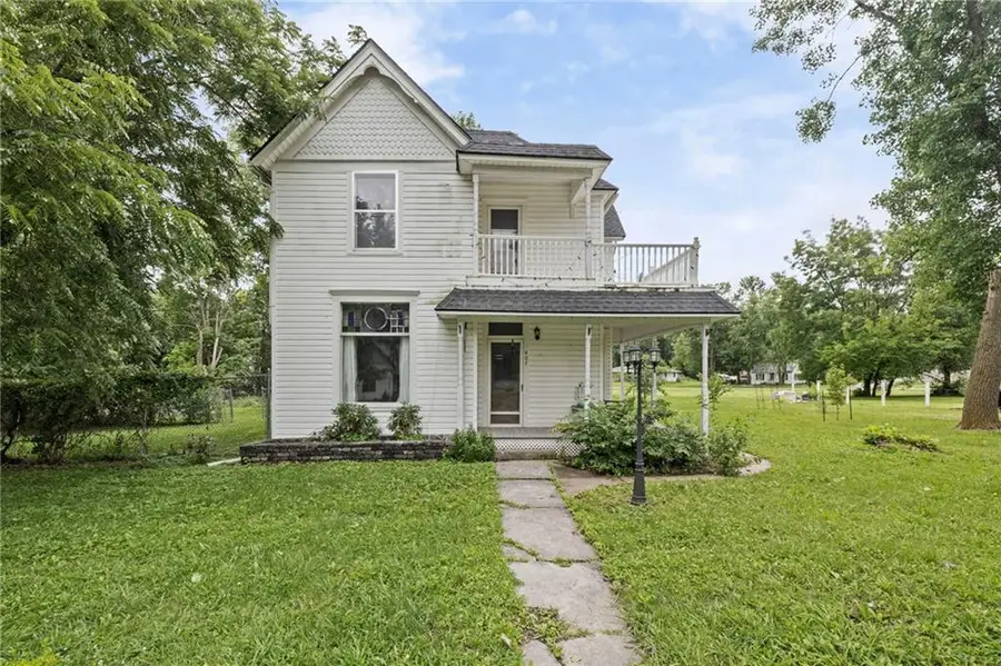 407 S 5th Street, Garden City, MO 64747 - #2