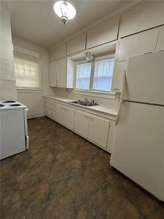 201 W Madison Street, Pittsburg, KS 66762 - #2