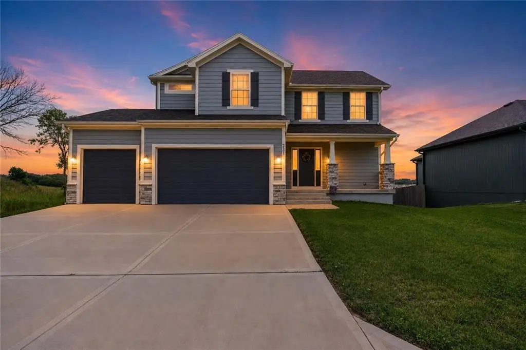 2301 S Eagle Court, Independence, MO 64057 - #1