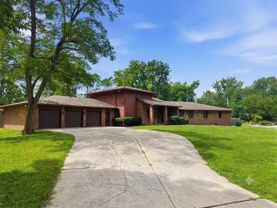 1101 E 115th Street, Kansas City, MO 64131 - #2