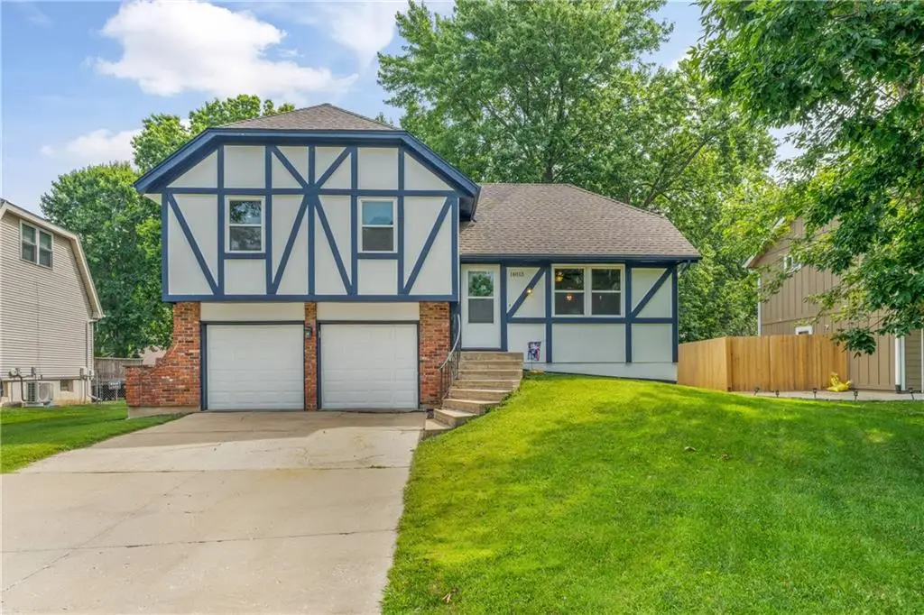 14813 S Wyandotte Drive, Olathe, KS 66062 - #1