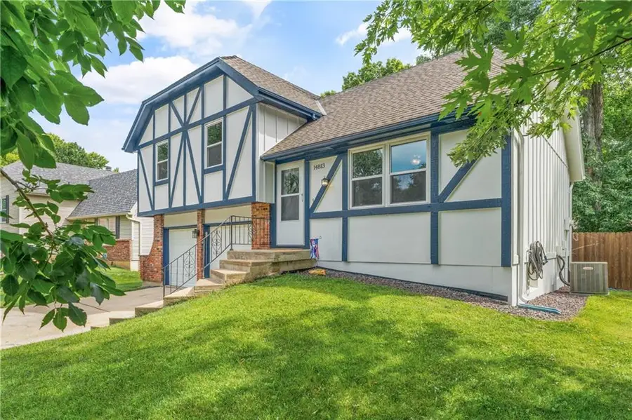 14813 S Wyandotte Drive, Olathe, KS 66062 - #3