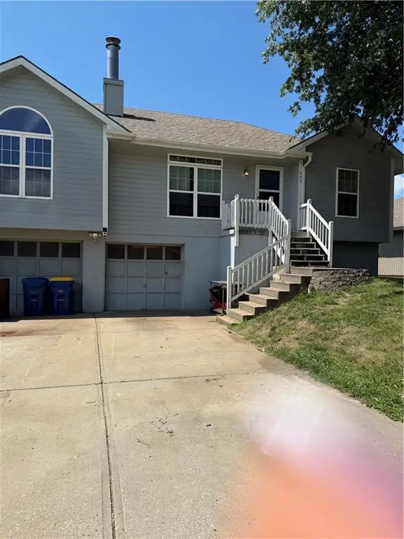 905 Paradise Lane, Smithville, MO 64089 - #1
