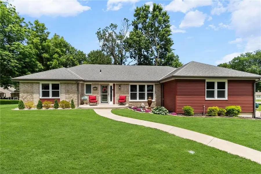12108 Oak Ridge Road, Independence, MO 64052 - #3
