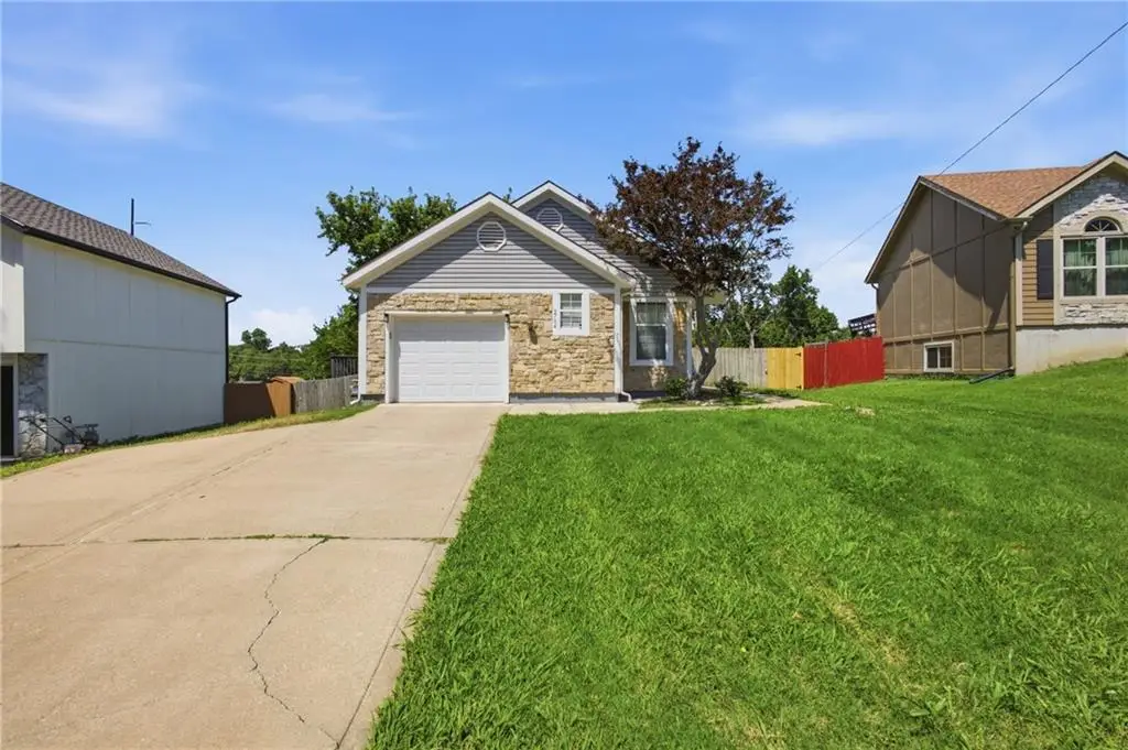 2704 S 46th Street, Kansas City, KS 66106 - #1