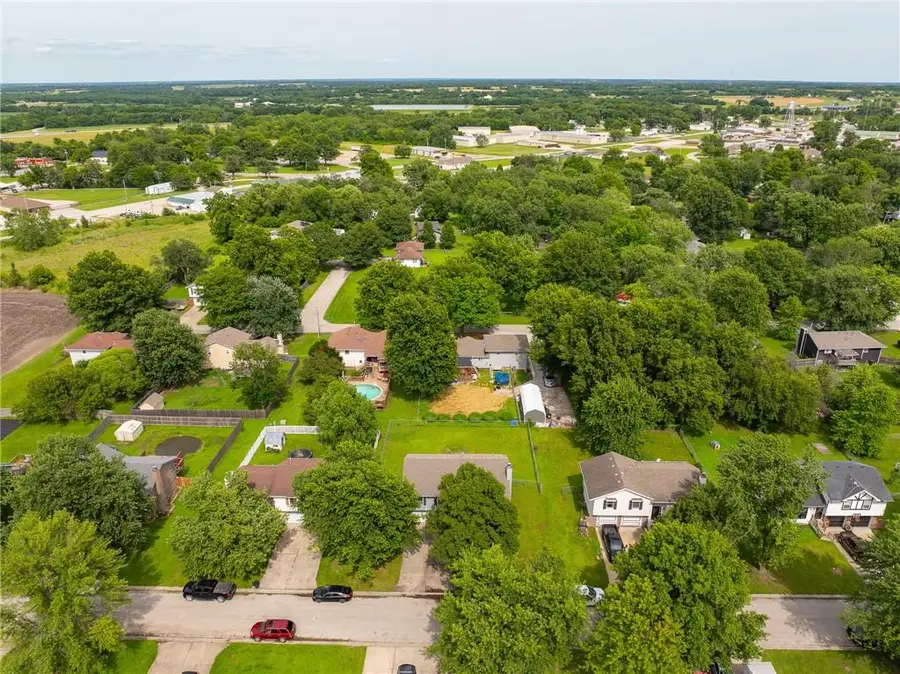 87 Oak Street, Garden City, MO 64747 - #3
