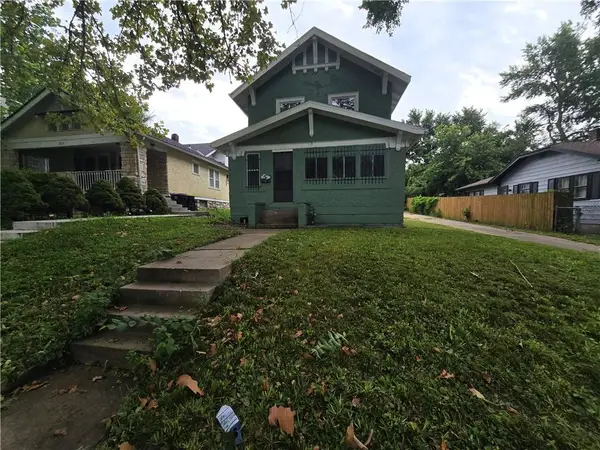 327 S Kensington Avenue, Kansas City, MO 64124