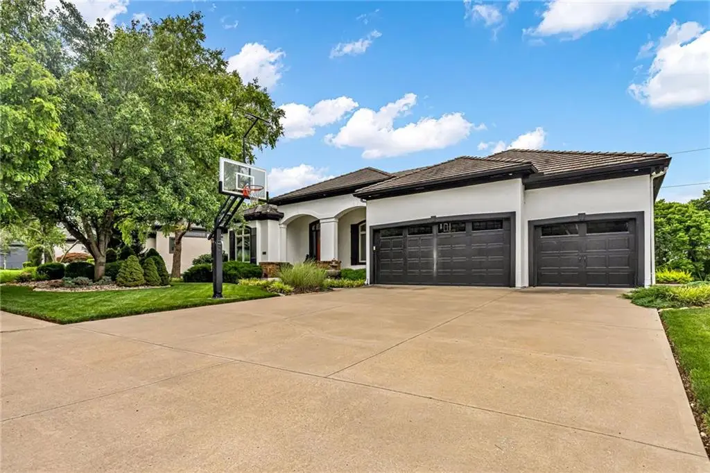2421 NE Lake Breeze Drive, Lees Summit, MO 64086 - #1