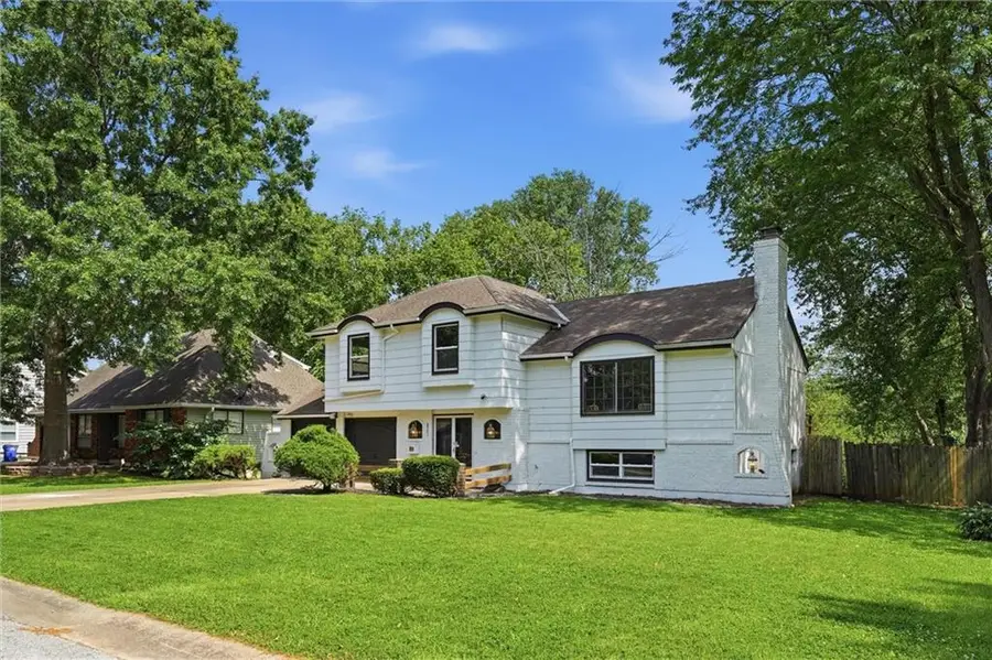 6901 E 127th Terrace, Grandview, MO 64030 - #3