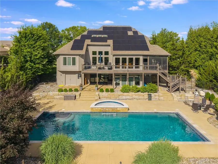 8030 N Caldwell Avenue, Kickapoo, MO 64152 - #2