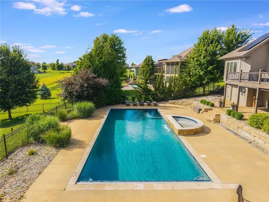 8030 N Caldwell Avenue, Kickapoo, MO 64152 - #3