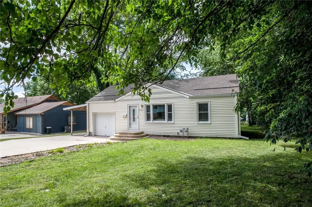 9705 E 66 Street, Raytown, MO 64133 - #1
