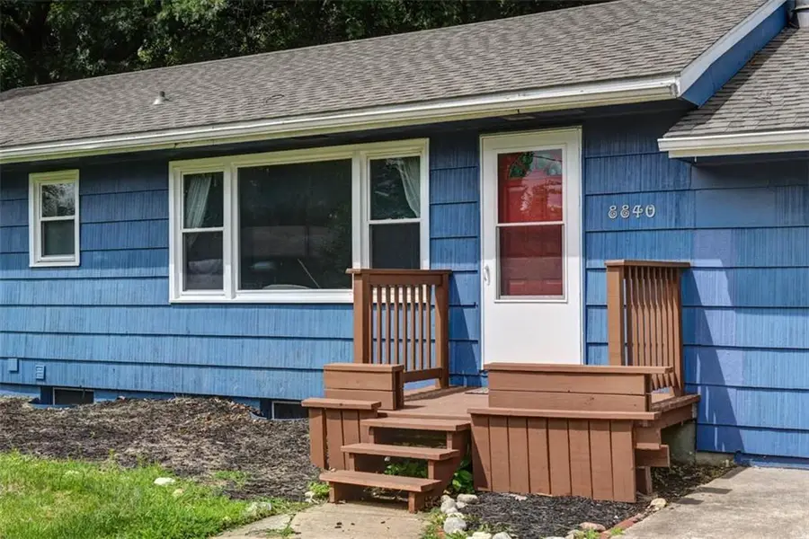 8840 N Forest Avenue, Kansas City, MO 64155 - #2