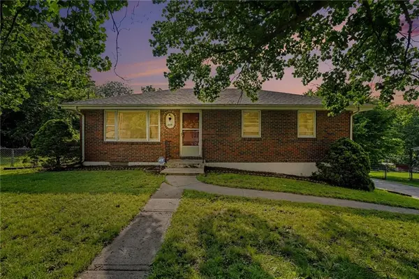 235 N Eugene Field Road, Claycomo, MO 64119
