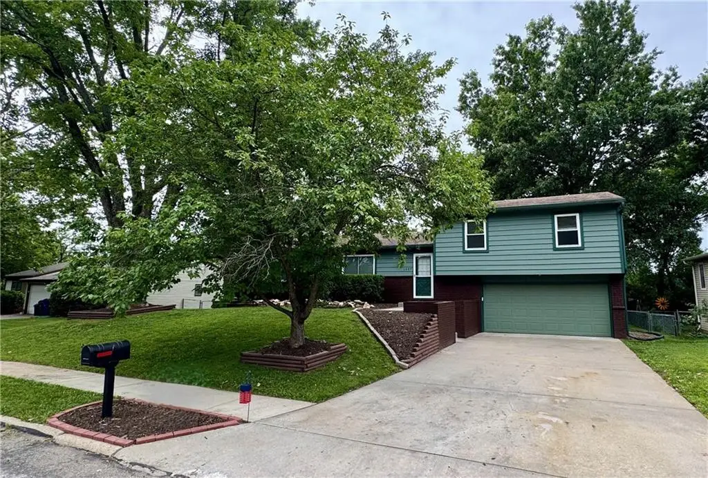 1607 W 28 Terrace, Lawrence, KS 66046 - #1