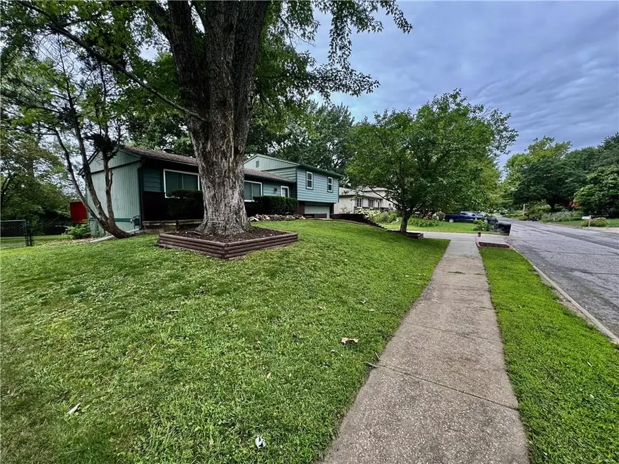 1607 W 28 Terrace, Lawrence, KS 66046 - #3