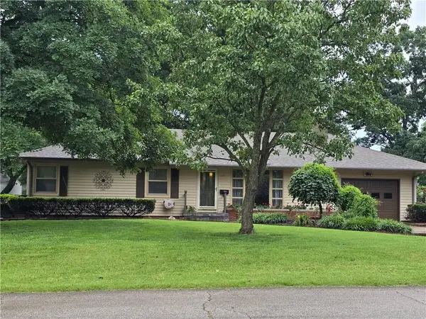 620 Lakin Drive, Fort Scott, KS 66701