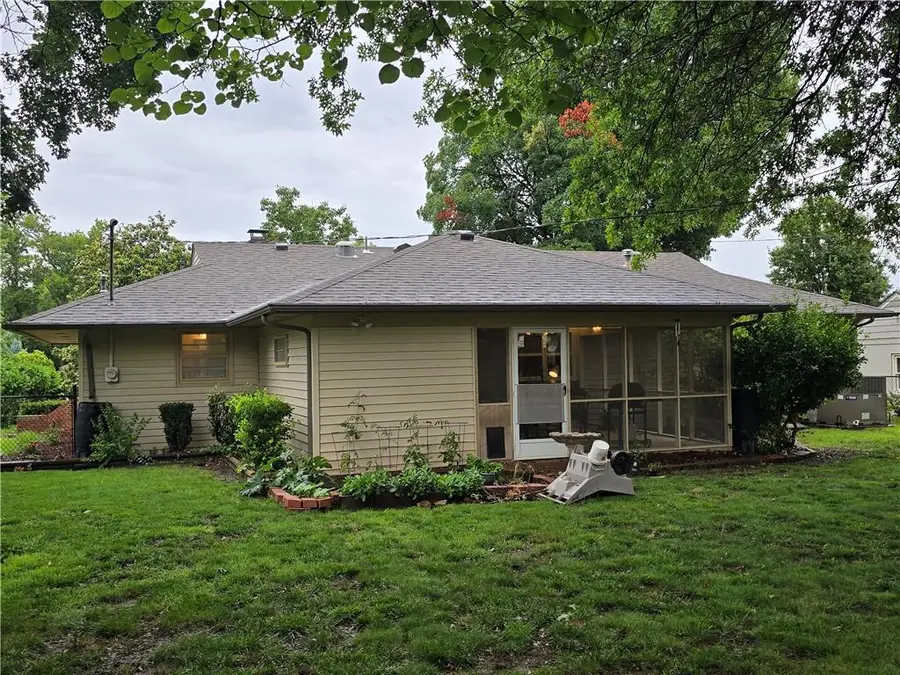620 Lakin Drive, Fort Scott, KS 66701 - #3