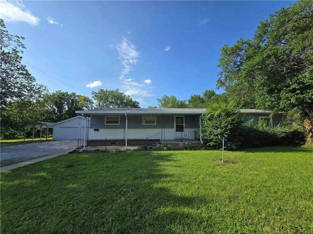 1301 E Charles Street, Fort Scott, KS 66701 - #1