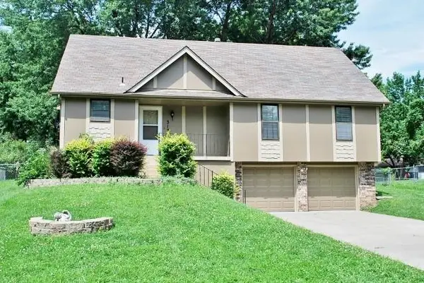 313 SE Alice Street, Blue Springs, MO 64014