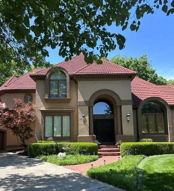 11410 W 139th Terrace, Overland Park, KS 66221 - #2
