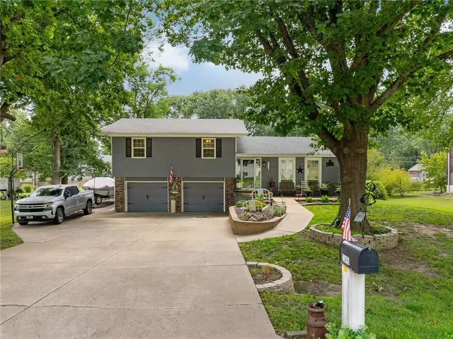 23695 W 56th Street, Shawnee, KS 66226 - #2