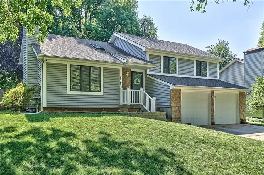 9307 Acuff Lane, Lenexa, KS 66215 - #3